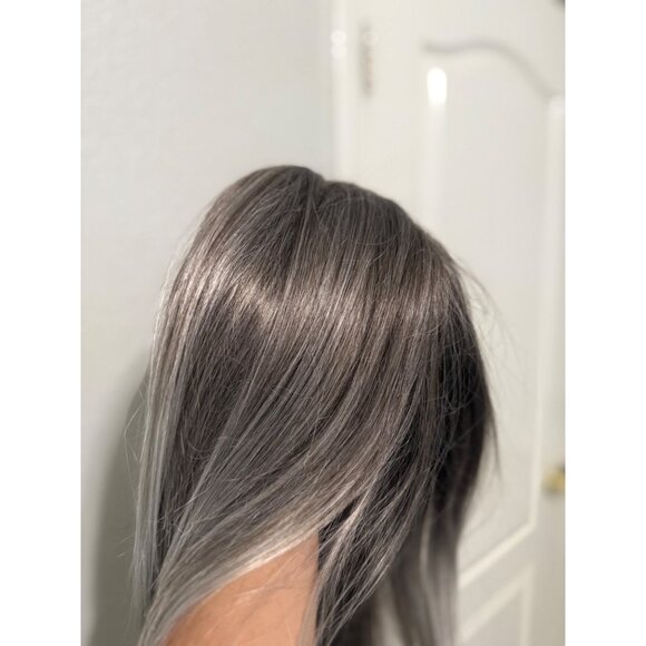 Accessories - NEW 28 inch Long Ombre ash blonde glueless wig